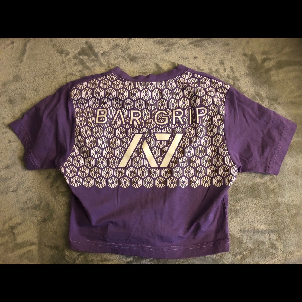A7 Bargrip Crop Top